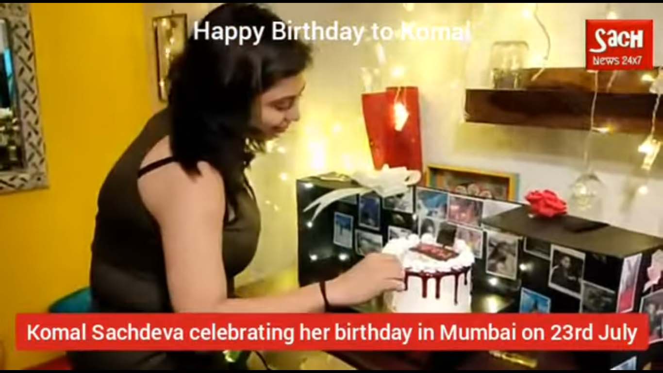 Birthday celebration of Komal Sachdeva